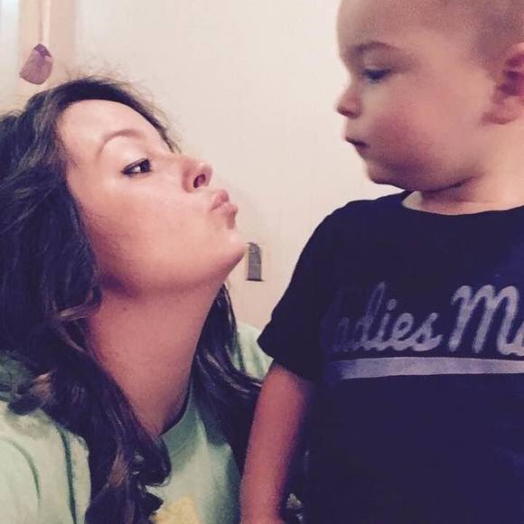 Meet your Posher, Alison - Picture 1 of 1